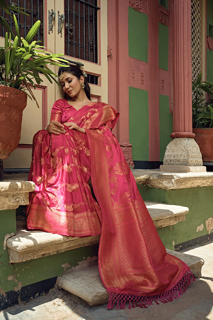 Buy MySilkLove Brick Pink Handloom Woven Banarasi Saree Online