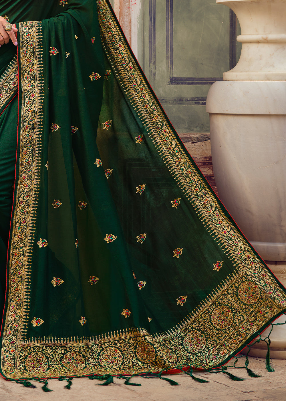 Buy MySilkLove Killarney Green Woven Banarasi Saree with Embroidery Work Online