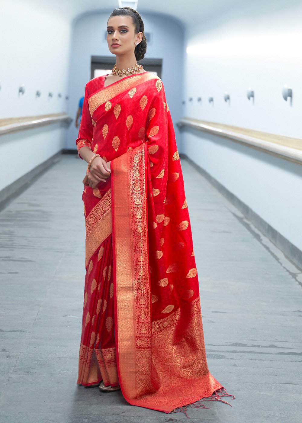 Buy MySilkLove Scarlet Red Zari Woven Banarasi Saree Online