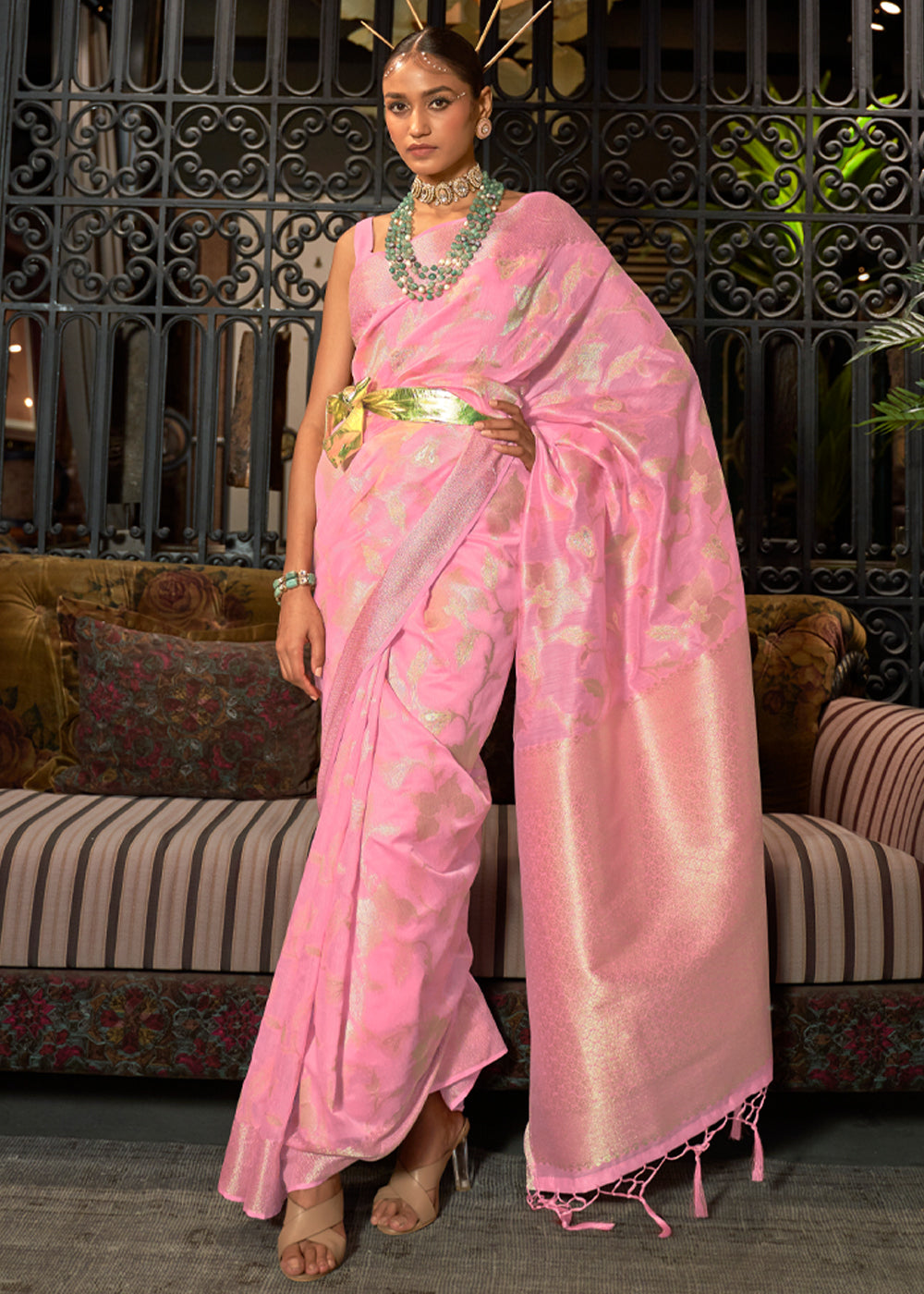 Buy MySilkLove Bush Pink Zari Woven Banarasi Silk Saree Online