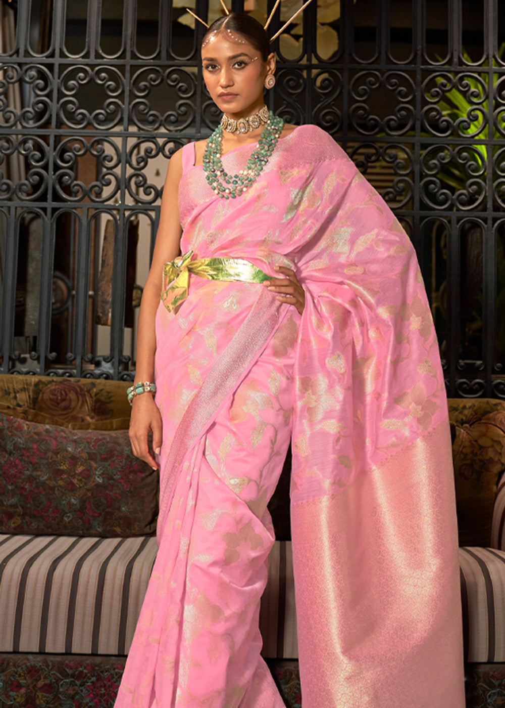 Buy MySilkLove Bush Pink Zari Woven Banarasi Silk Saree Online
