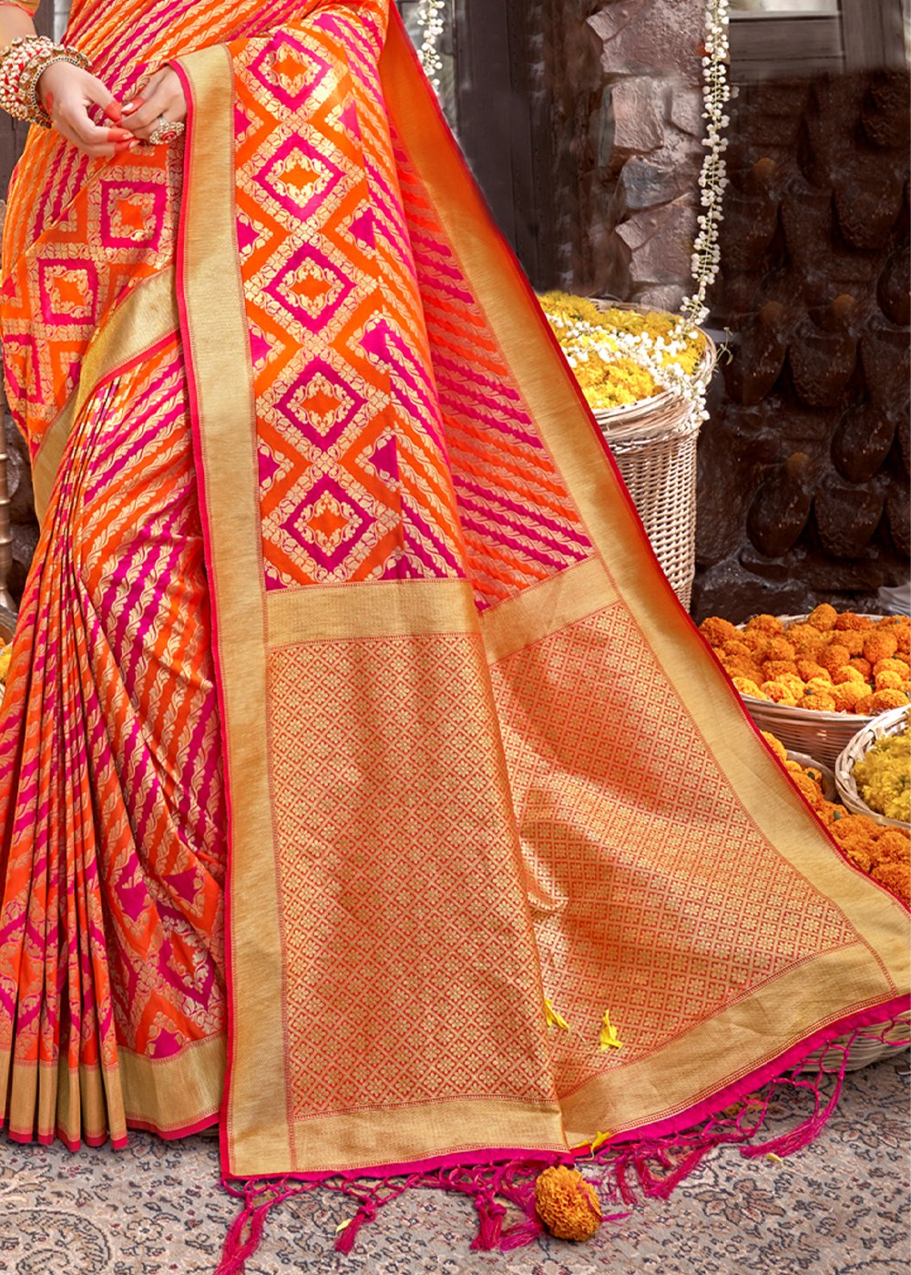 Buy MySilkLove Flamingo Pink and Orange Zari Woven Banarasi Saree Online