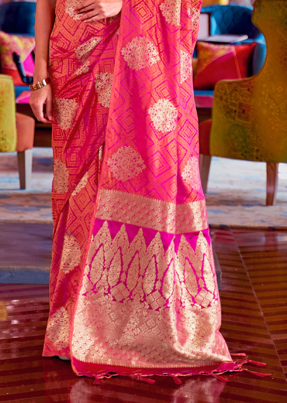 Buy MySilkLove Elegant Rose Pearl Zari Woven Banarasi Saree Online