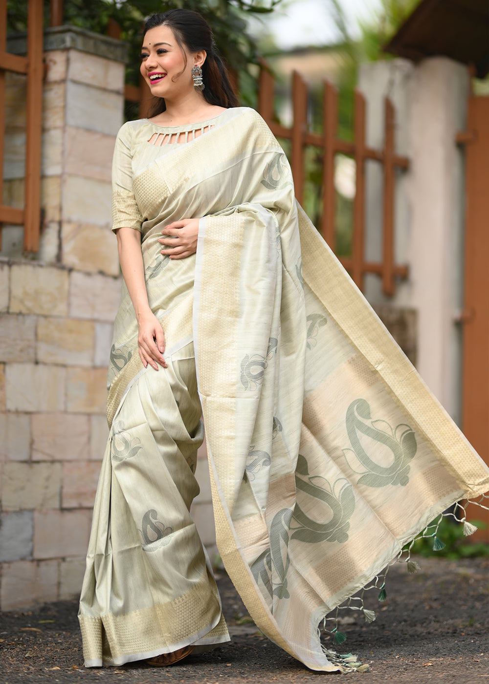 Buy MySilkLove Beryl Light Green Woven Soft Silk Saree Online