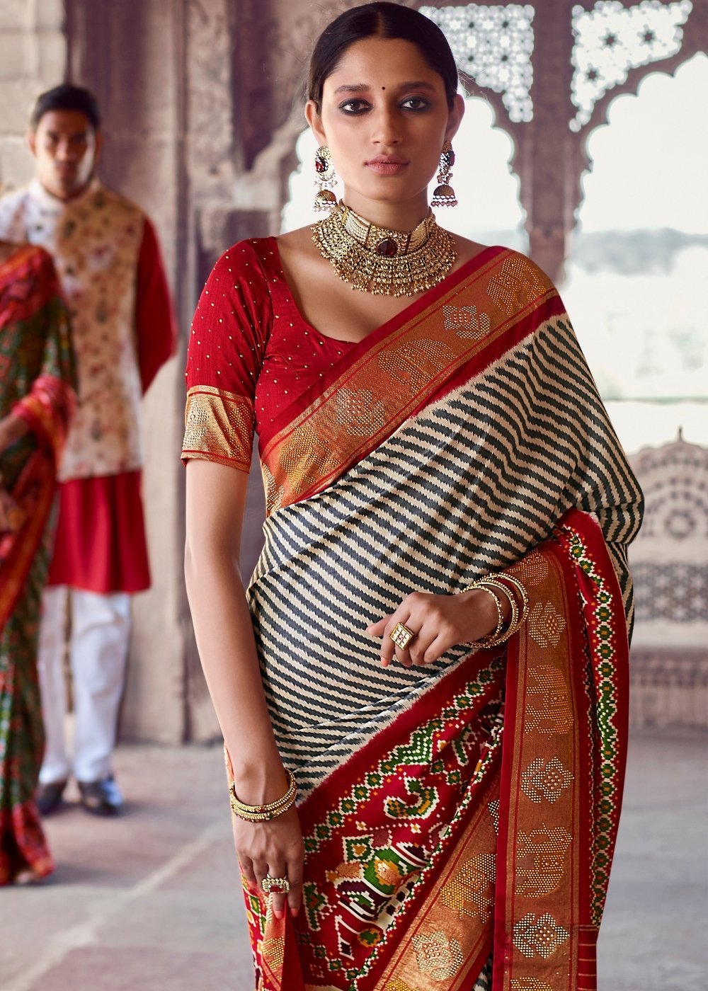 Buy MySilkLove Tapa White and Red Zari Woven Patola Saree Online