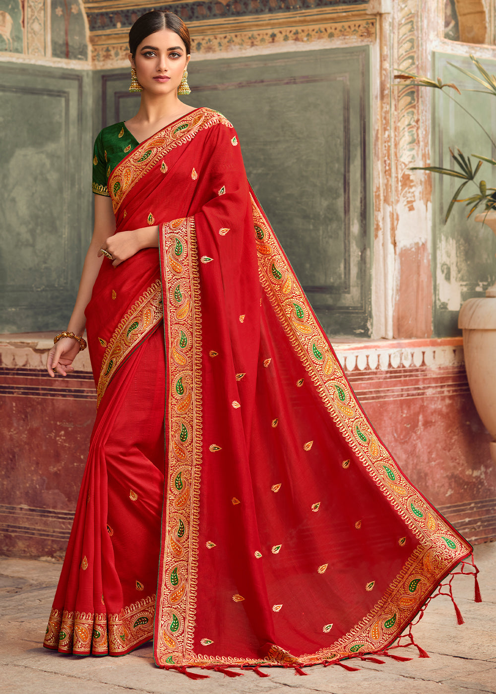 Buy MySilkLove Mojo Red Woven Banarasi Saree with Embroidery Work Online