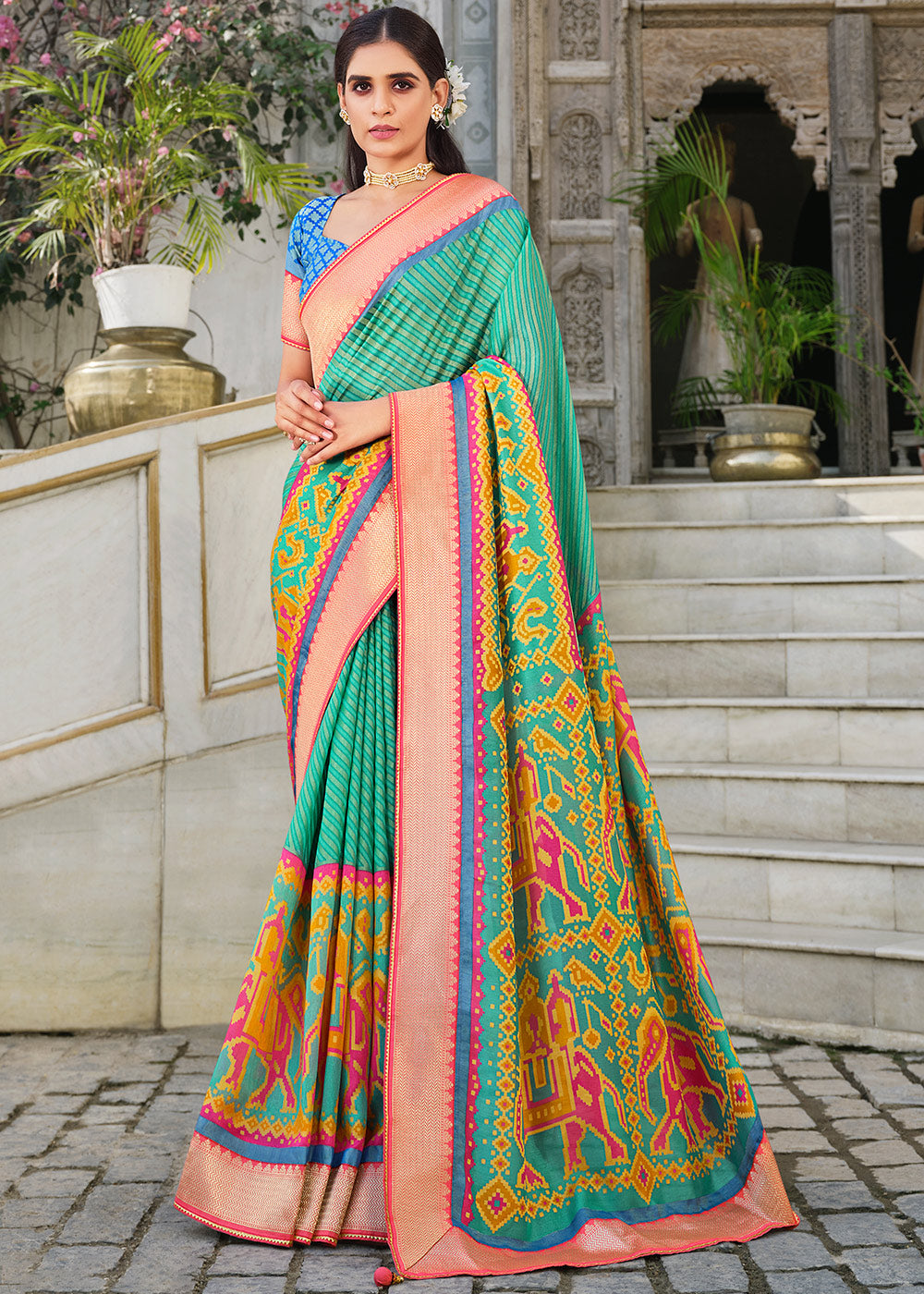 Buy MySilkLove Spring Leaves Green Brasso Patola Printed Saree Online