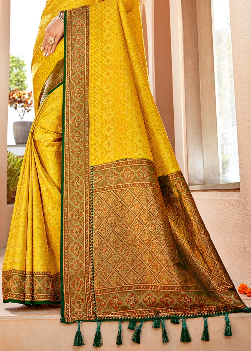 Buy MySilkLove Lemon Yellow Woven Banarasi Silk Saree Online
