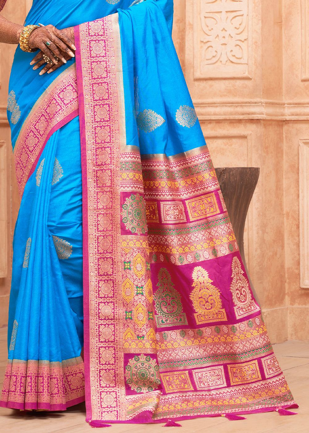 Buy MySilkLove Eastern Blue and Pink Zari Woven Banarasi Silk Saree Online