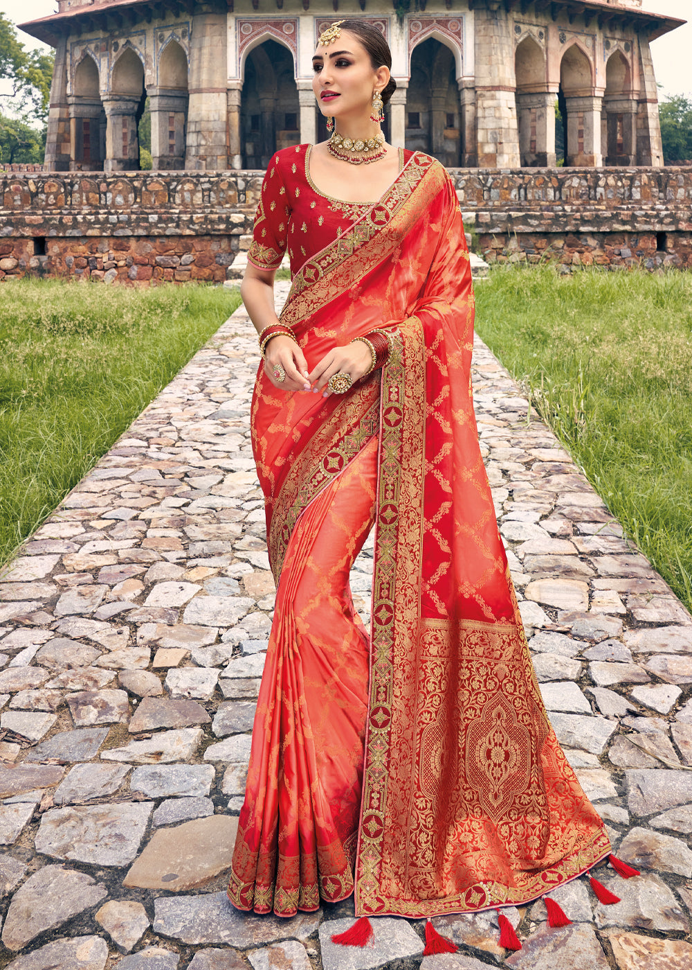 Buy MySilkLove Sweet Red Zari Woven Designer Banarasi Saree Online