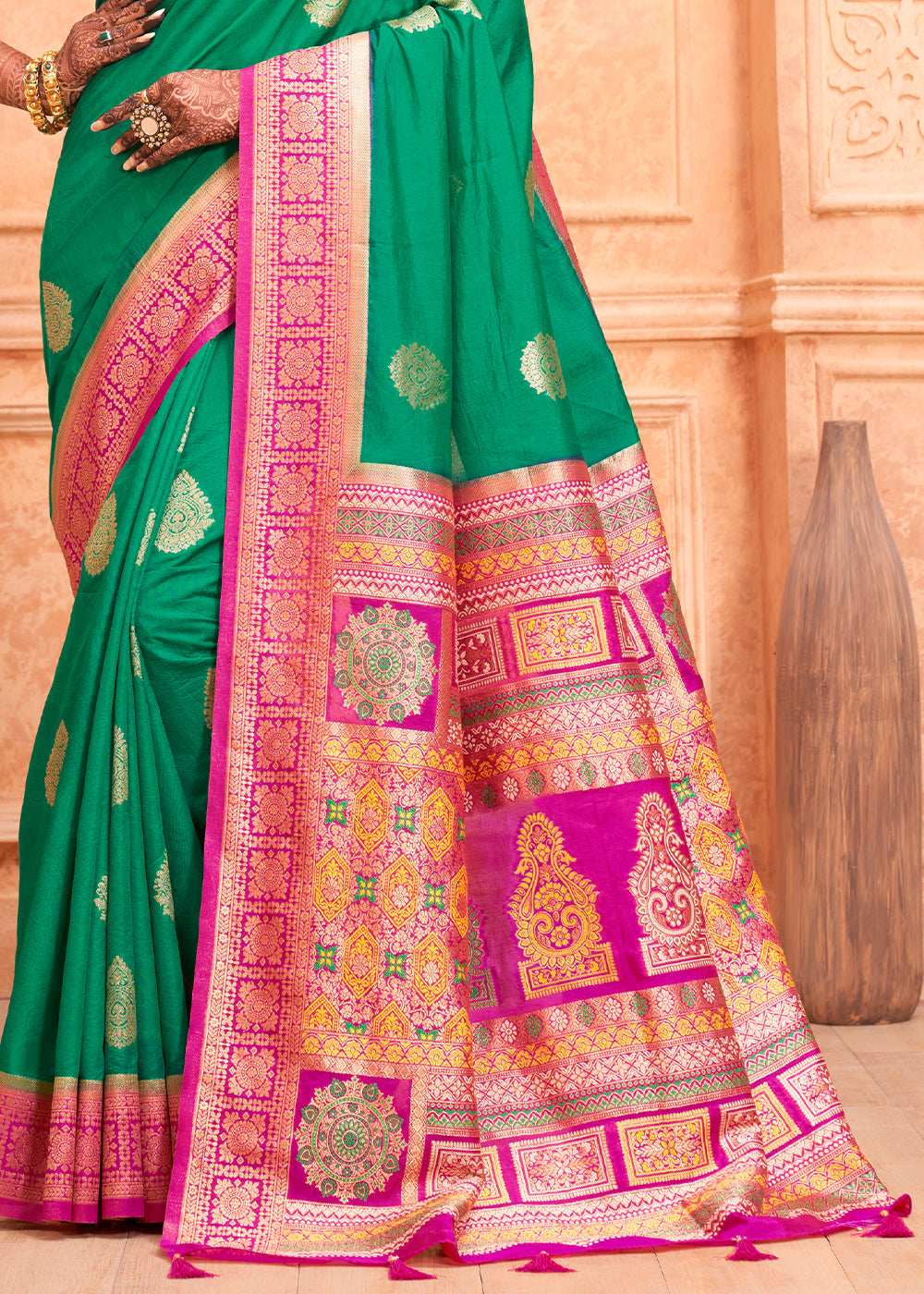 Buy MySilkLove Salem Green and Pink Zari Woven Banarasi Silk Saree Online