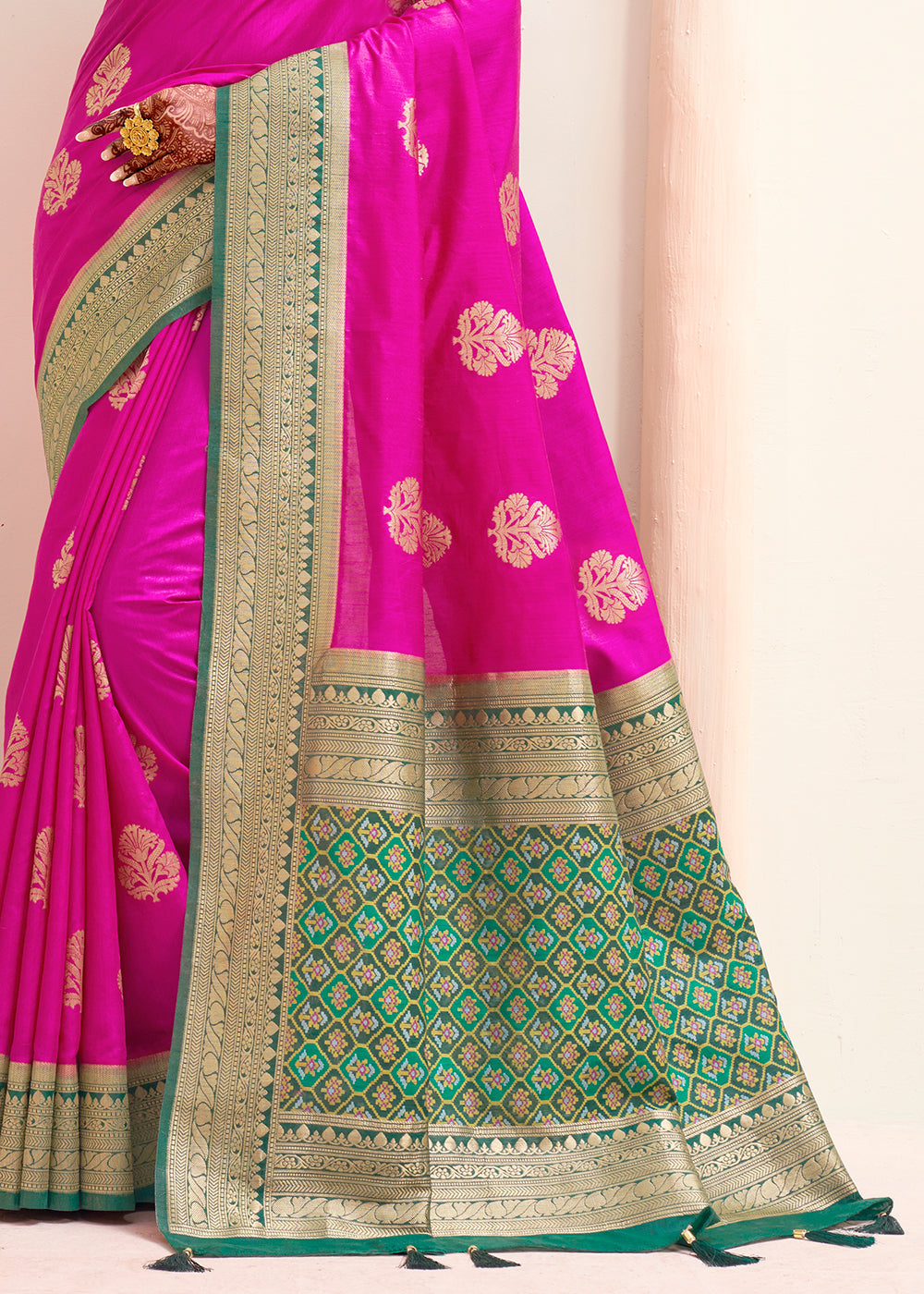 Buy MySilkLove Persian Pink and Green Zari Woven Banarasi Silk Saree Online