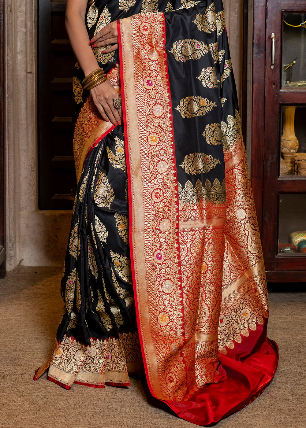 Buy MySilkLove Dune Black Hand Woven Katan Pure Silk Saree Online