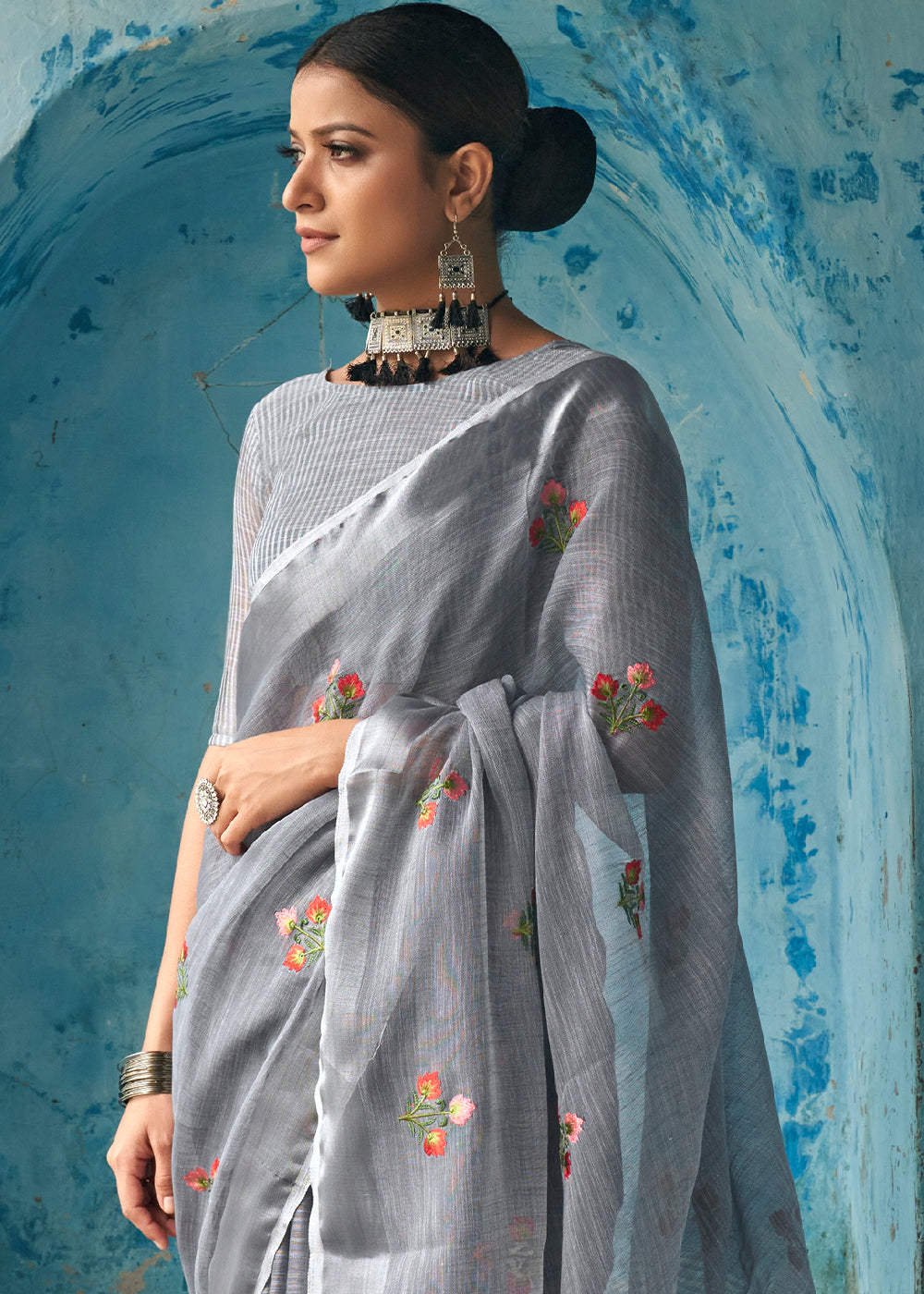 Buy MySilkLove Jumbo Grey Floral Embroidered Linen Saree Online