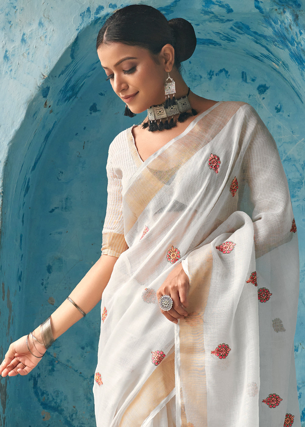 Buy MySilkLove Cararra White Floral Embroidered Linen Saree Online