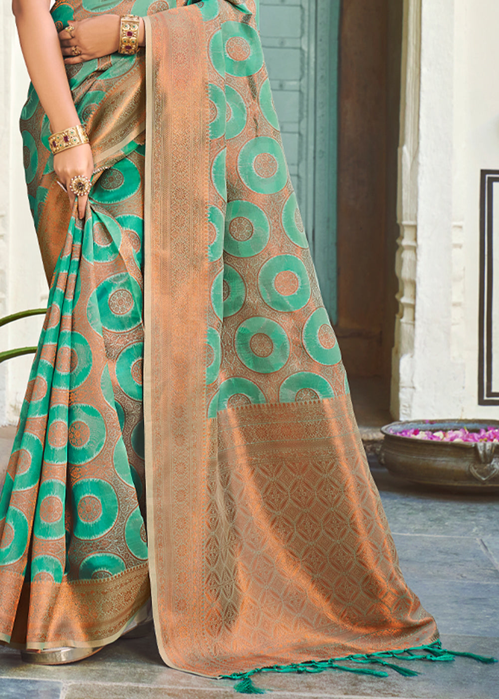 Buy MySilkLove Mountain Meadow Green Woven Banarasi Organza Silk Saree Online