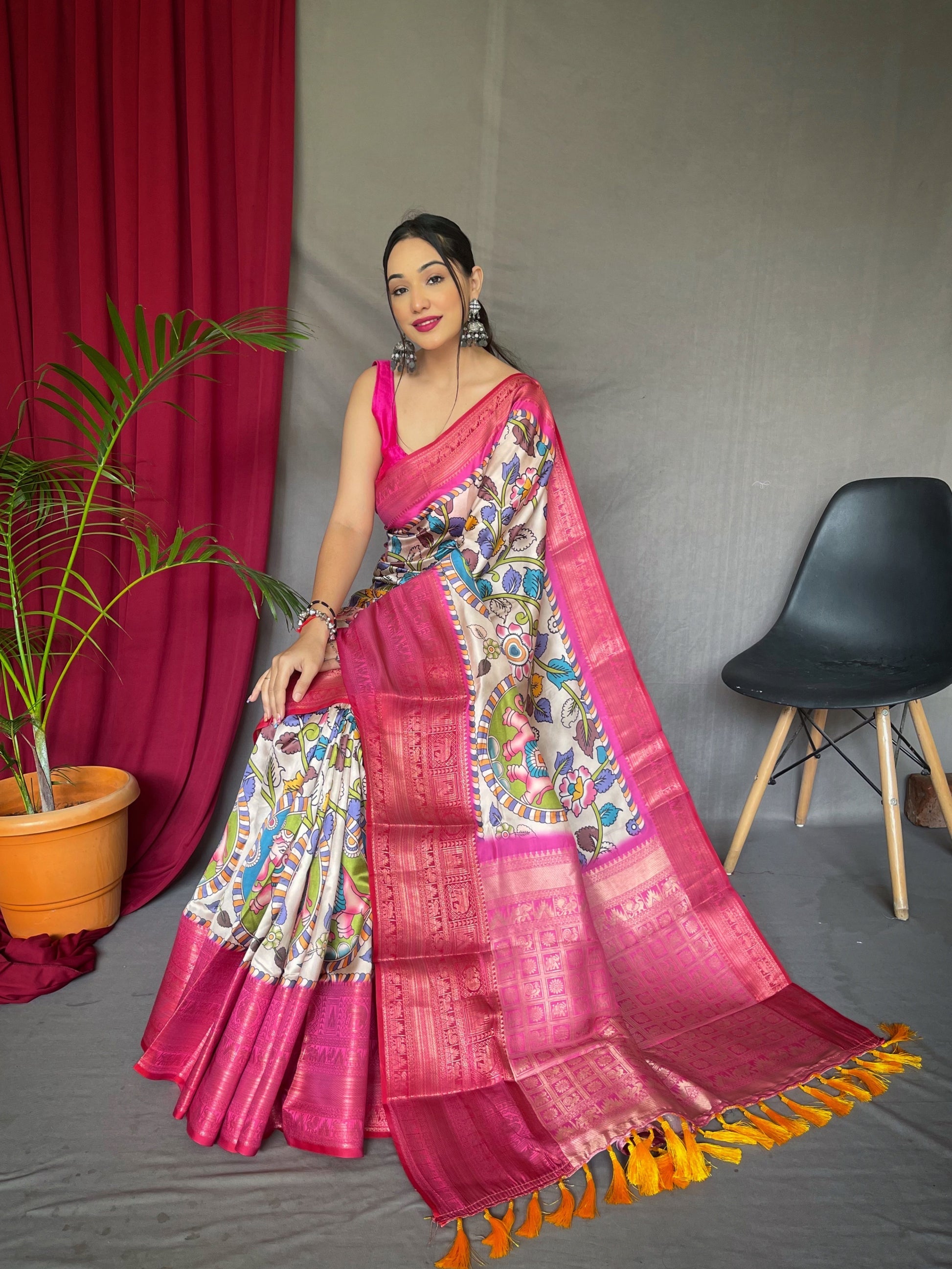 Buy MySilkLove Brink Pink Kalamkari Gala Printed Saree Online