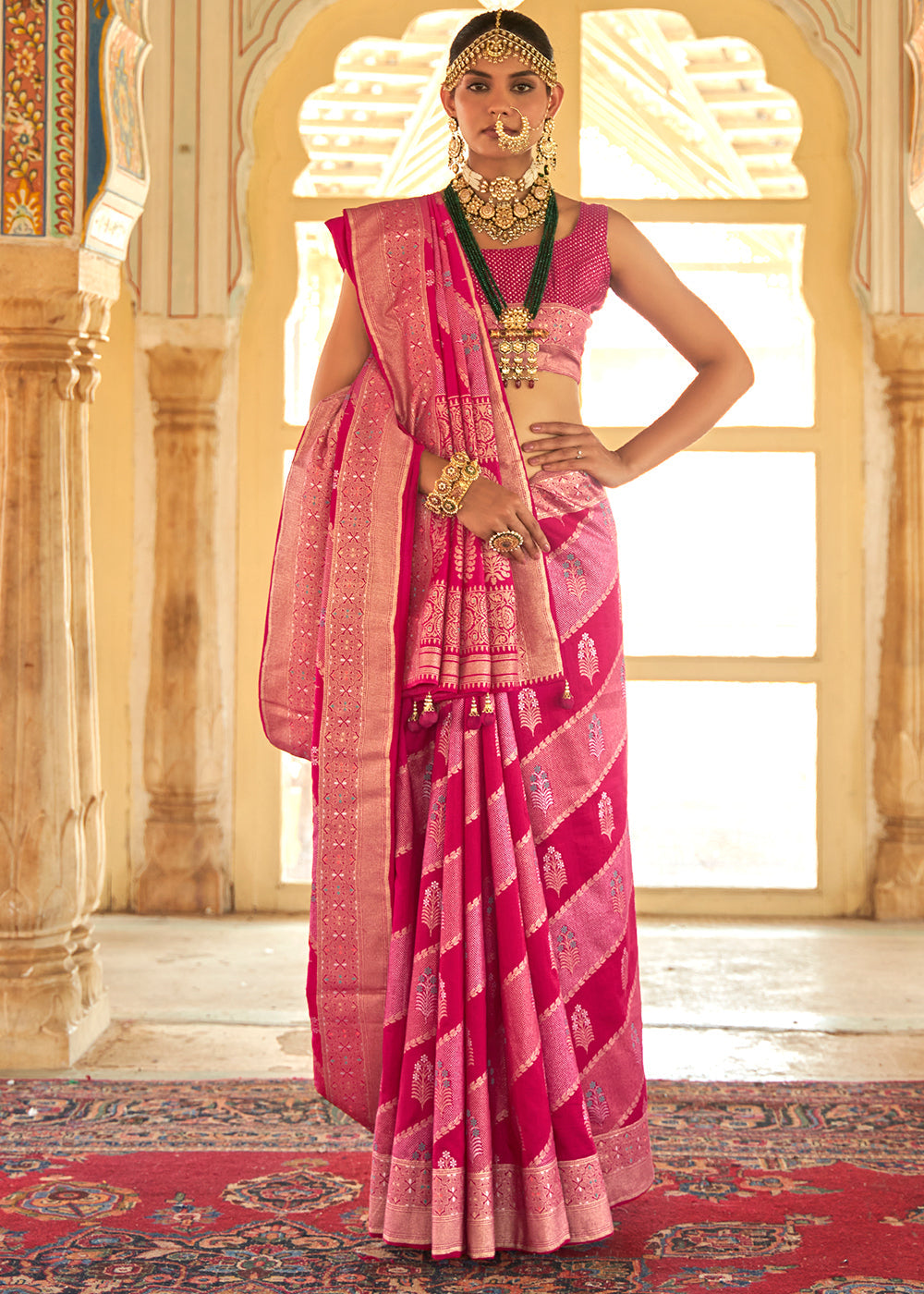 Buy MySilkLove Froly Pink Zari Woven Banarasi Silk Saree Online