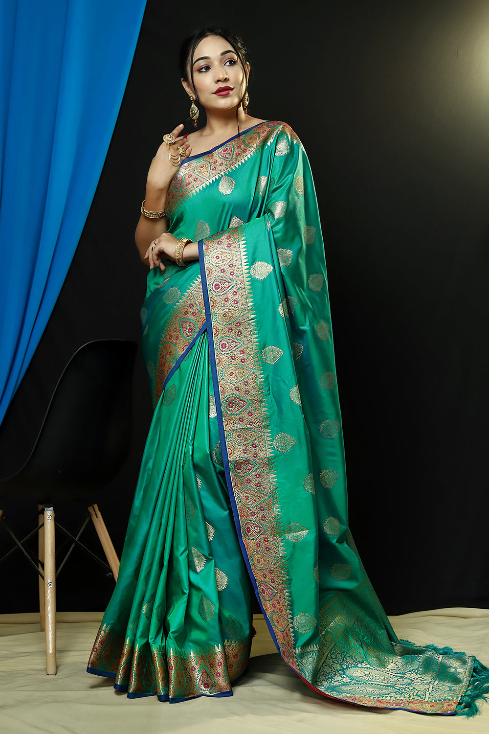 Buy MySilkLove Green Haze Woven Banarasi Silk Saree Online