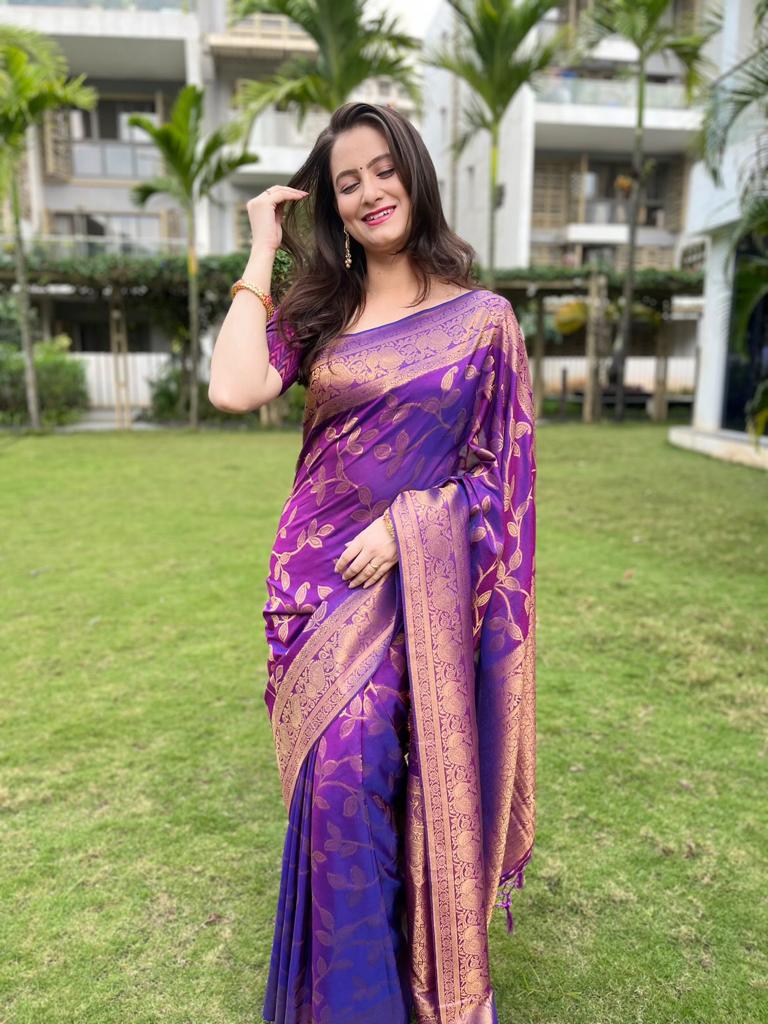 Buy MySilkLove Eminence Purple Zari Woven Kanjivaram Silk Saree Online