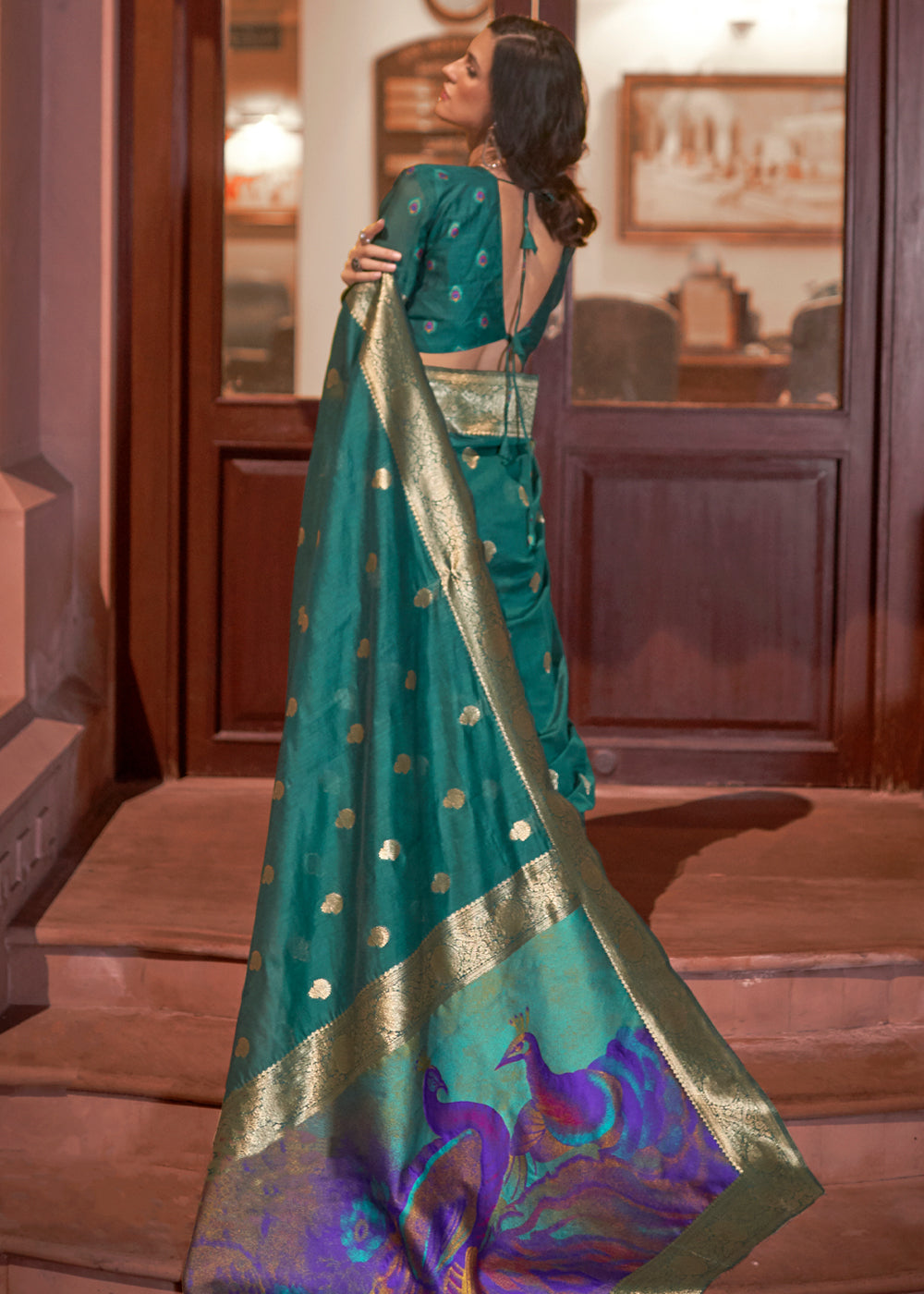 Buy MySilkLove Oracle Green Zari Woven Banarasi Saree with Peacock Pallu Online