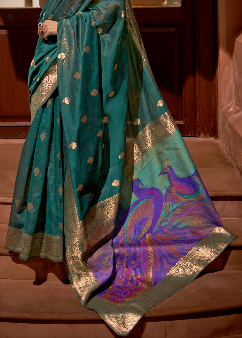 Buy MySilkLove Oracle Green Zari Woven Banarasi Saree with Peacock Pallu Online