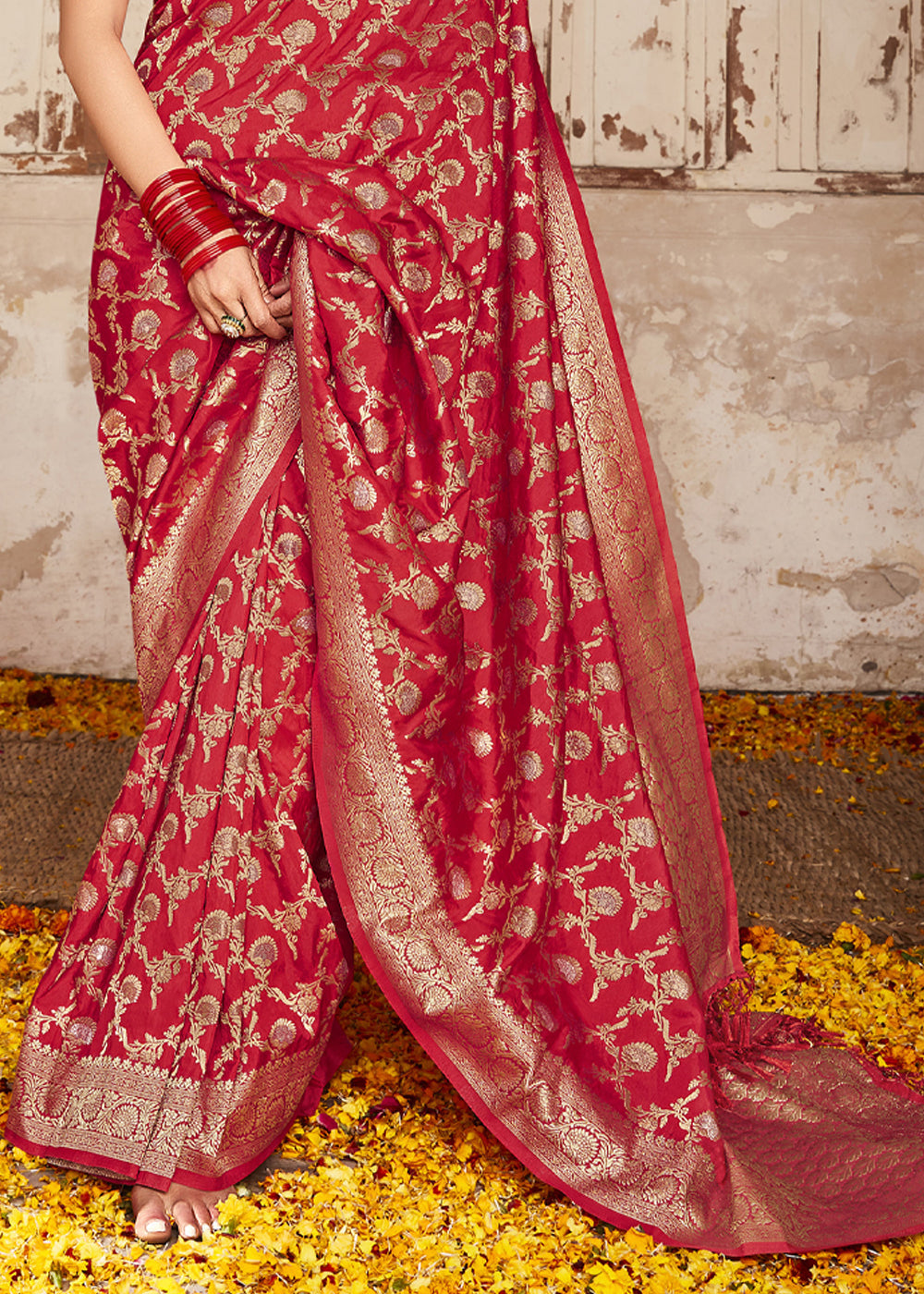 Buy MySilkLove Jasper Dark Red Zari Woven Banarasi Saree Online