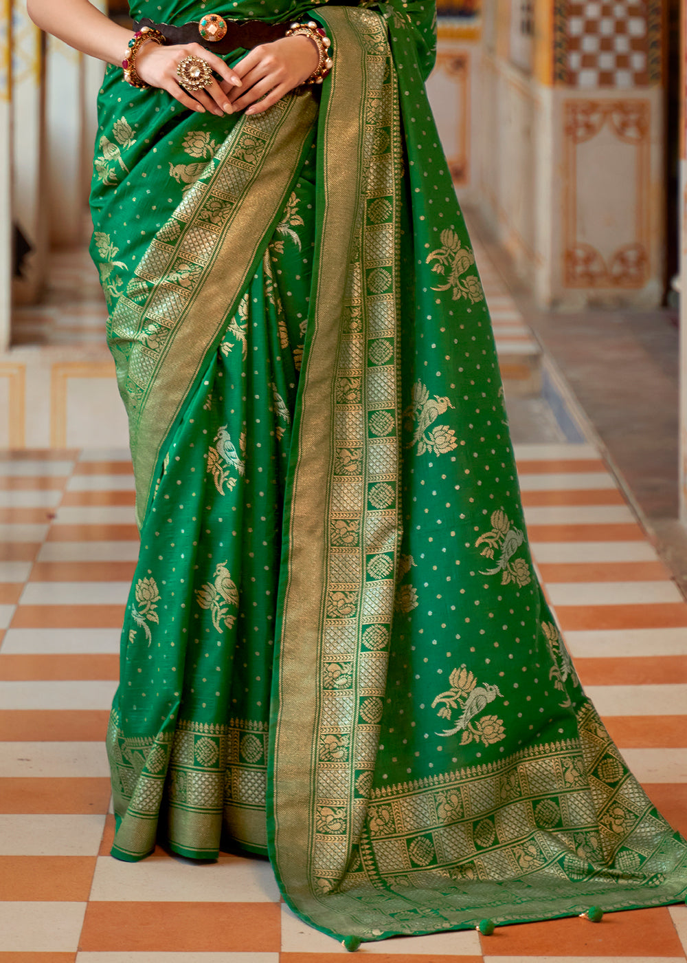 Buy MySilkLove San Felix Green Zari Woven Banarasi Saree Online