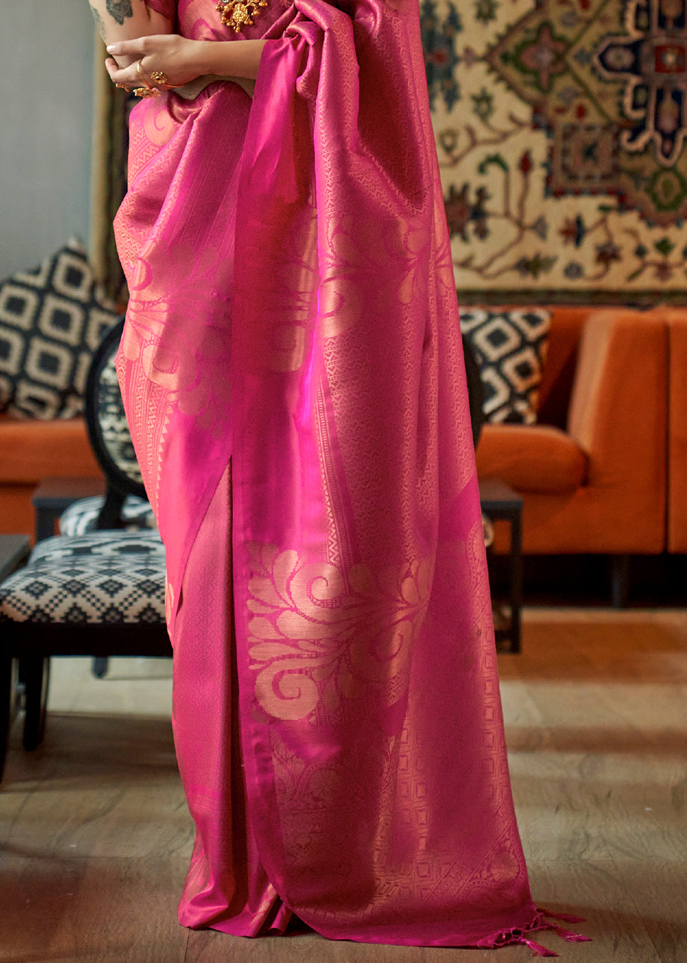 Buy MySilkLove Cabaret Pink Copper Zari Woven Banarasi Saree Online