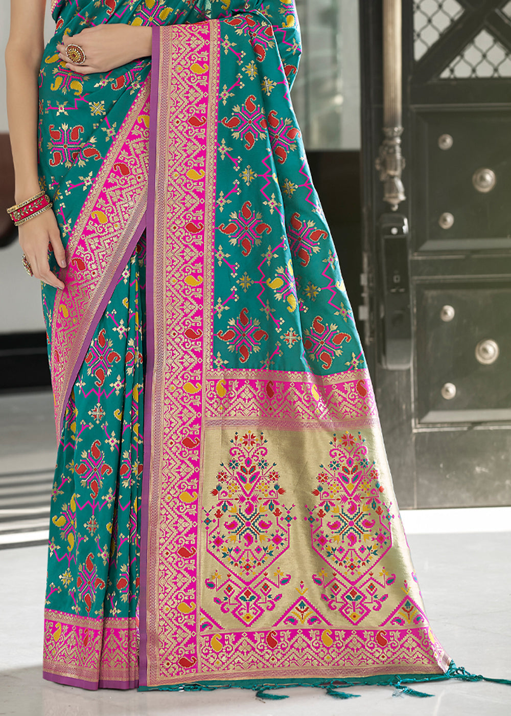 Buy MySilkLove Paradiso Blue and Pink Zari Woven Banarasi Patola Saree Online