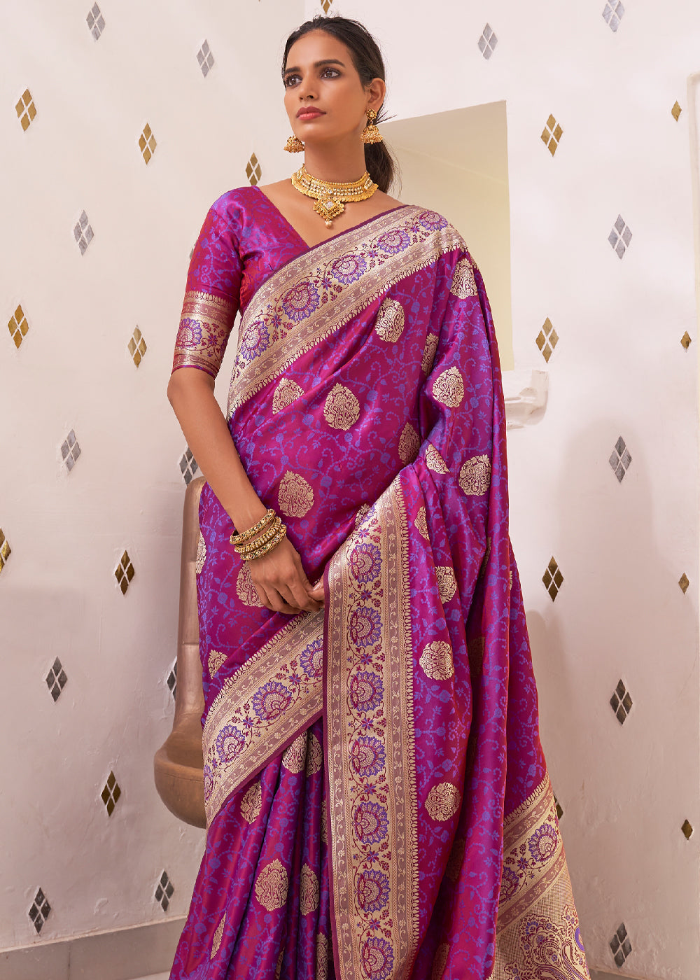 Buy MySilkLove Tapestry Purple Zari Woven Dual Tone Banarasi Saree Online