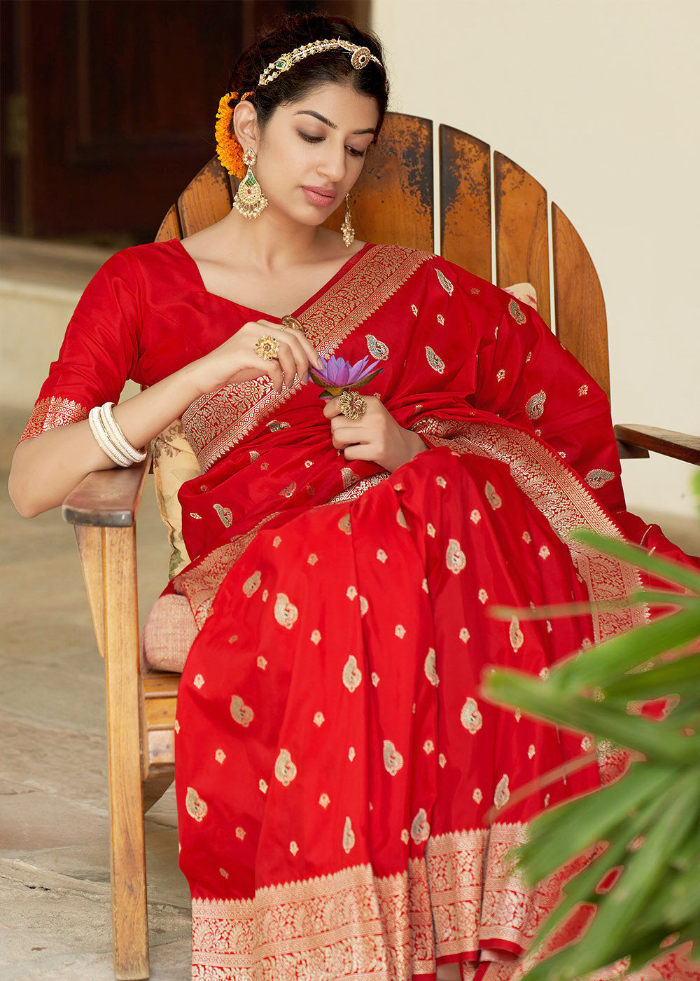 Buy MySilkLove Thunderbird Red Zari Woven Banarasi Silk Saree with Butti Work Online