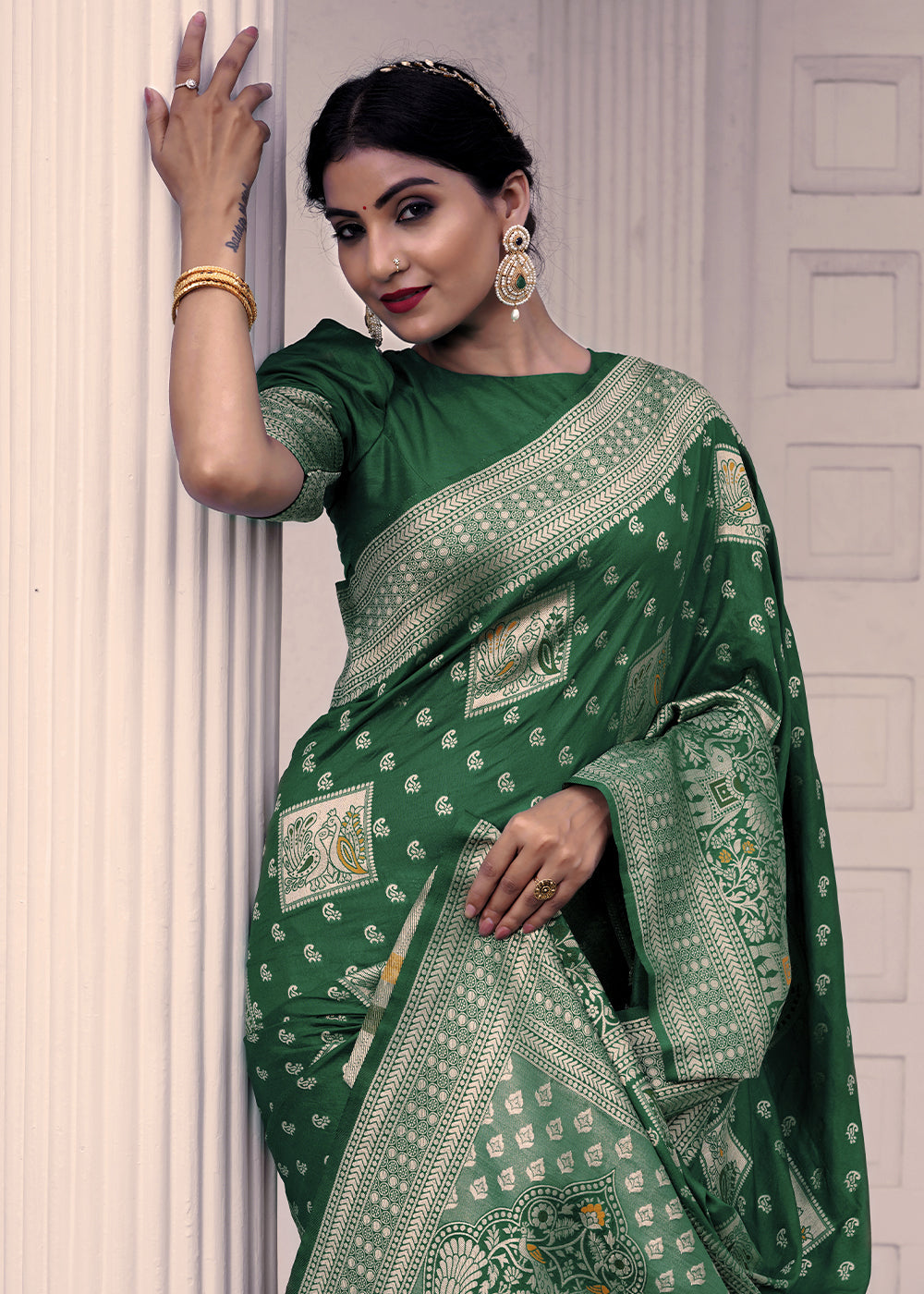 Buy MySilkLove Everglade Green Banarasi Saree Online