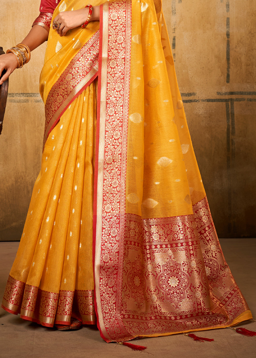 Buy MySilkLove Golden Tainoi Yellow Woven Banarasi Silk Saree Online