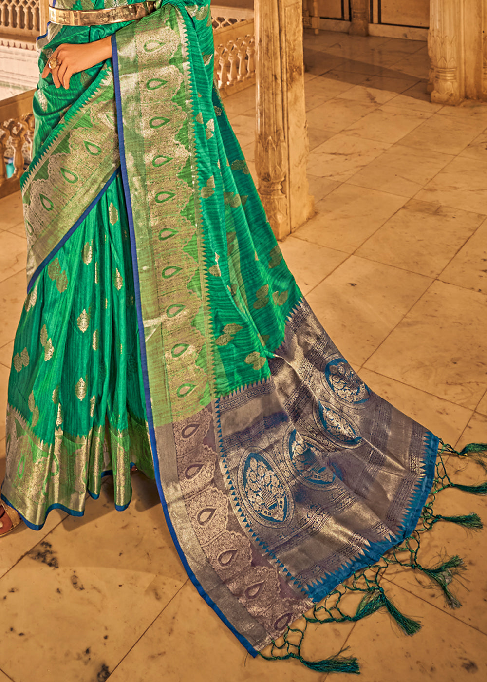 Buy MySilkLove Mountain Meadow Green Banarasi Tussar Woven Silk Saree Online