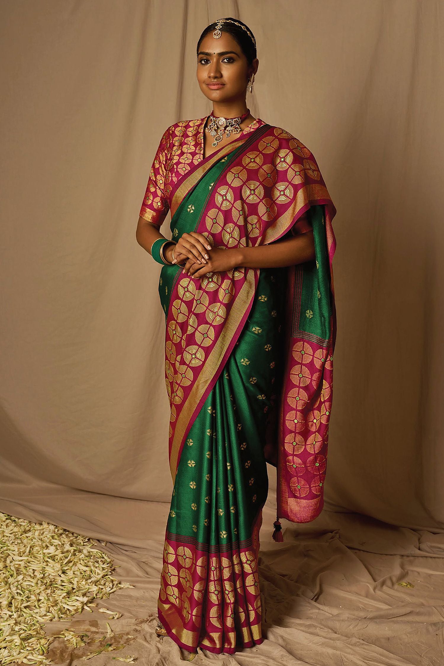 Buy MySilkLove Amazon Green and Maroon Woven Banarasi Silk Saree Online