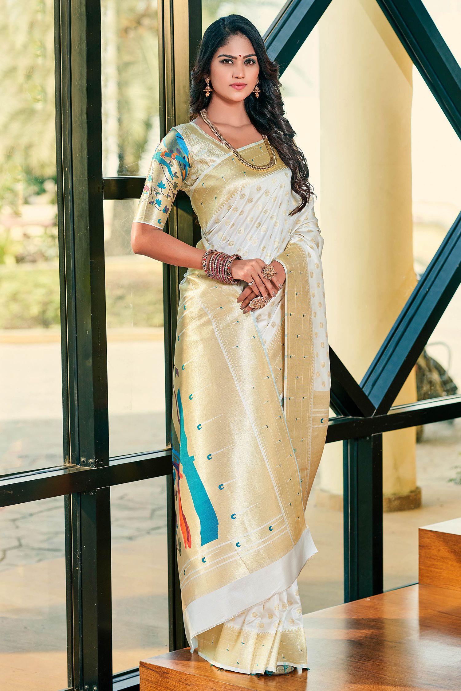 Buy MySilkLove Quarter Spanish White Woven Paithani Silk Saree Online