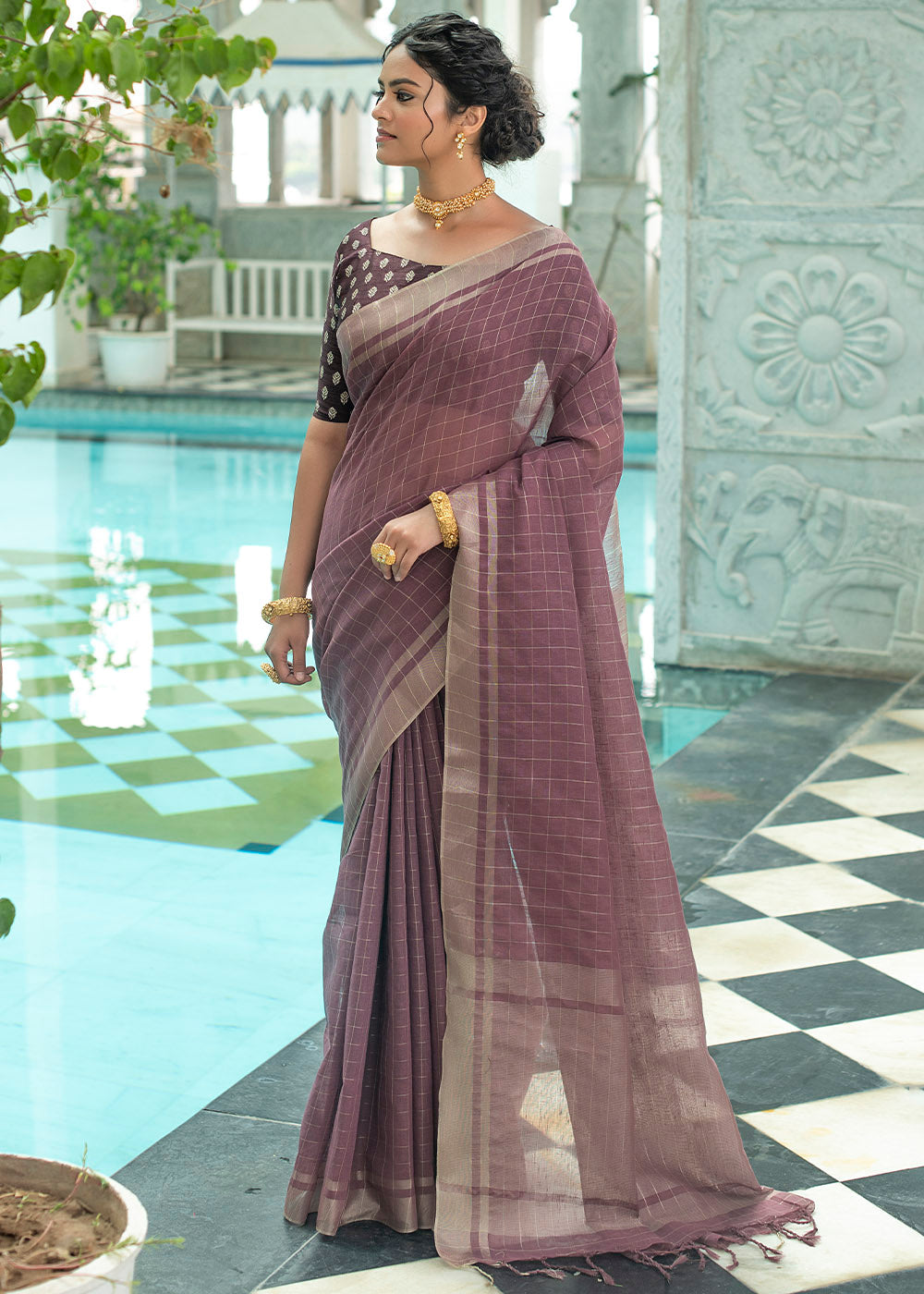 Buy MySilkLove Ferra Purple Zari Woven Checks Linen Saree Online