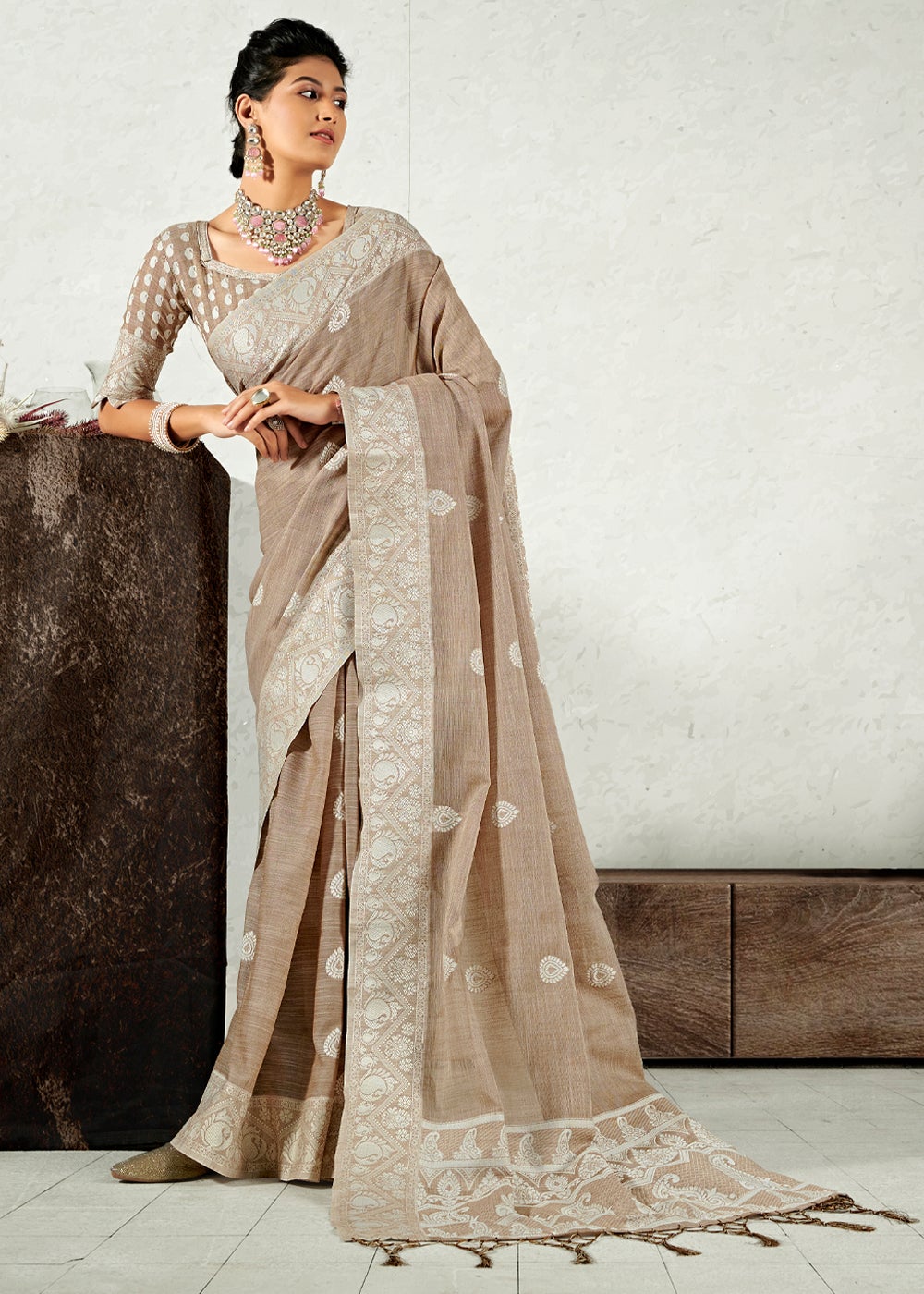 Buy MySilkLove Rodeo Brown Zari Woven Linen Saree Online