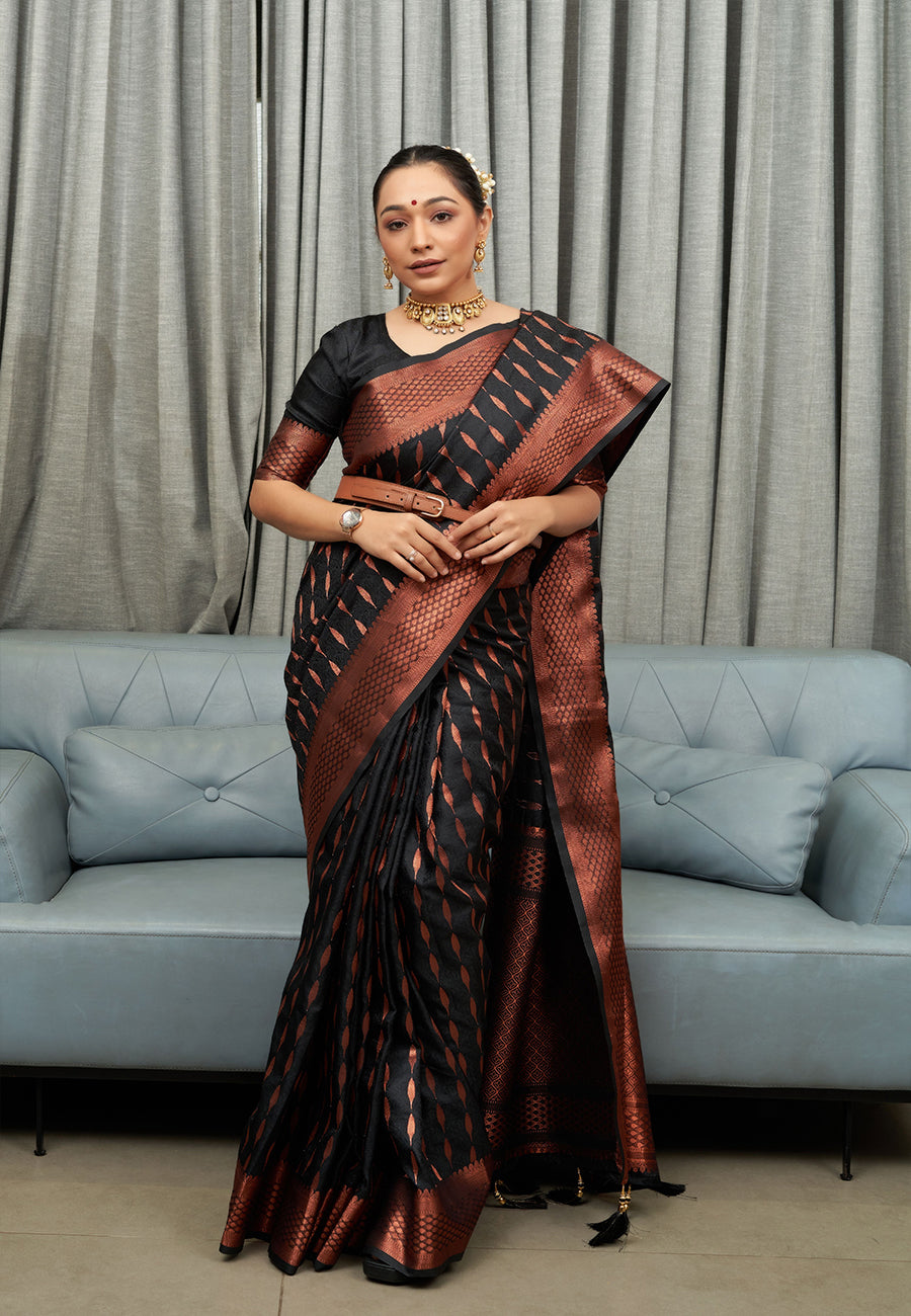 Buy MySilkLove Kabul Black Woven Banarasi Silk Saree Online