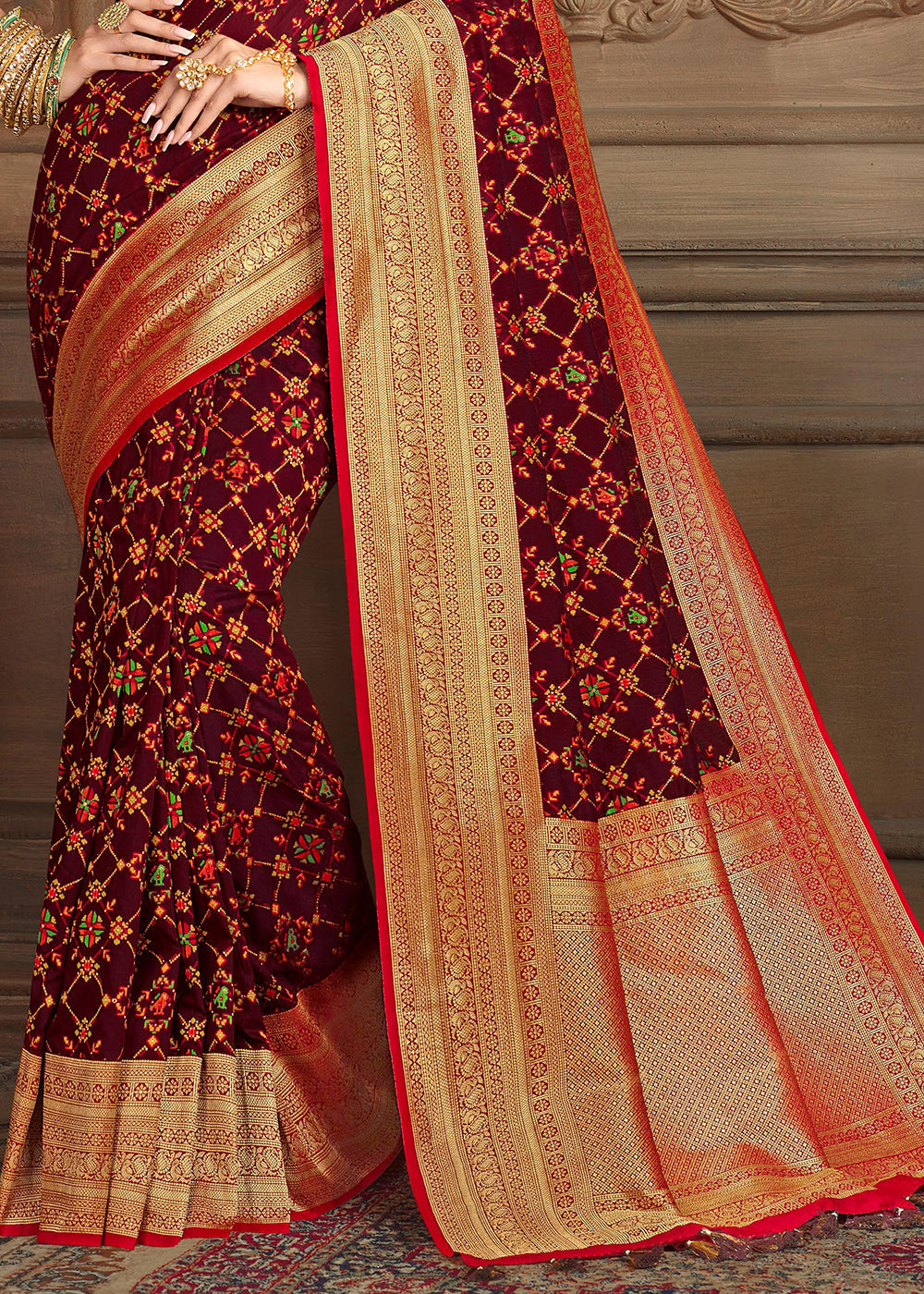 Buy MySilkLove Heath Brown and Red Zari Woven Banarasi Saree Online