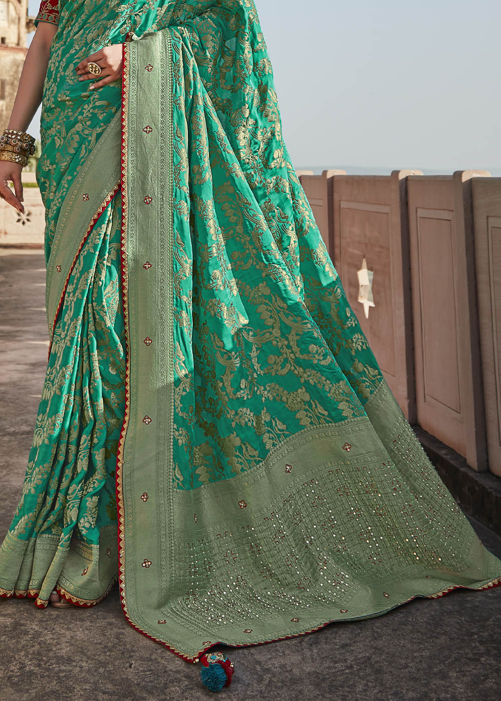 Buy MySilkLove Shiny Green Zari Woven Banarasi Silk Saree with Embroidered Blouse Online