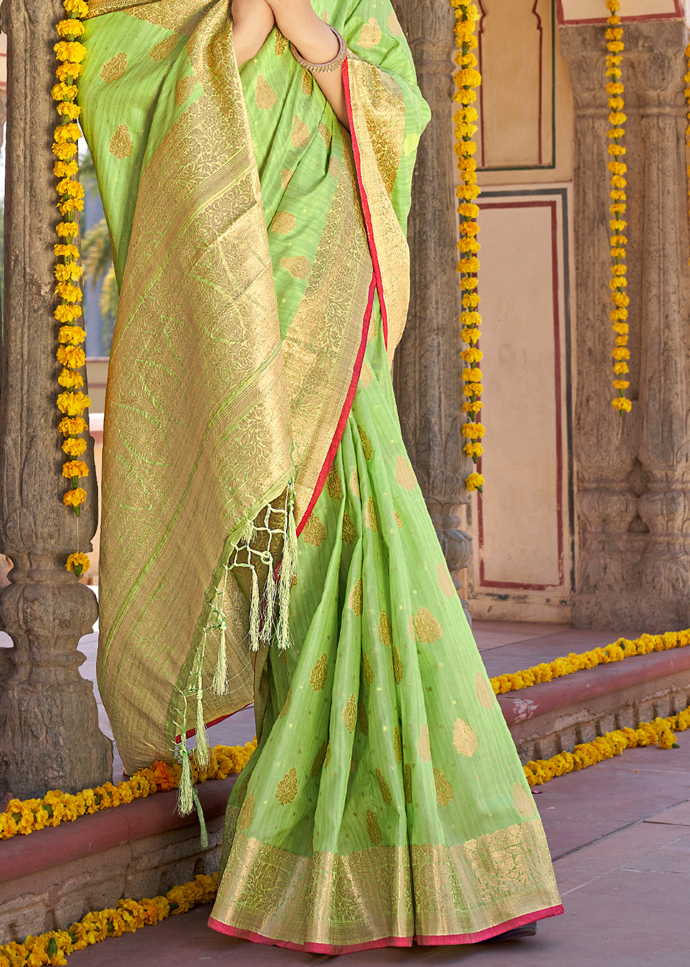 Buy MySilkLove Primrose Green Zari Woven Banarasi Linen Saree Online