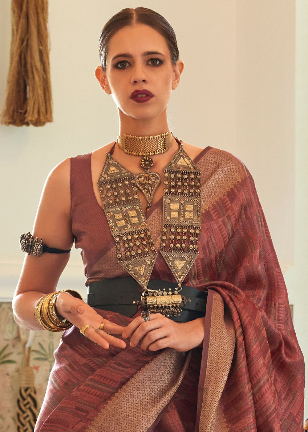 Buy MySilkLove Sanguine Brown Handloom Organza Silk Saree by bollywood actress Kalki Koechlin Online