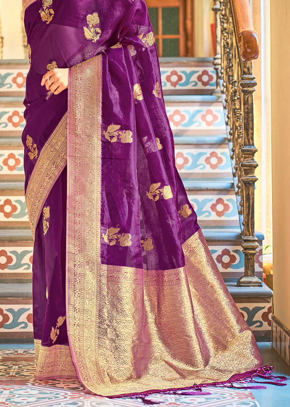 Buy MySilkLove Pearly Purple Zari Woven Banarasi Organza Saree Online