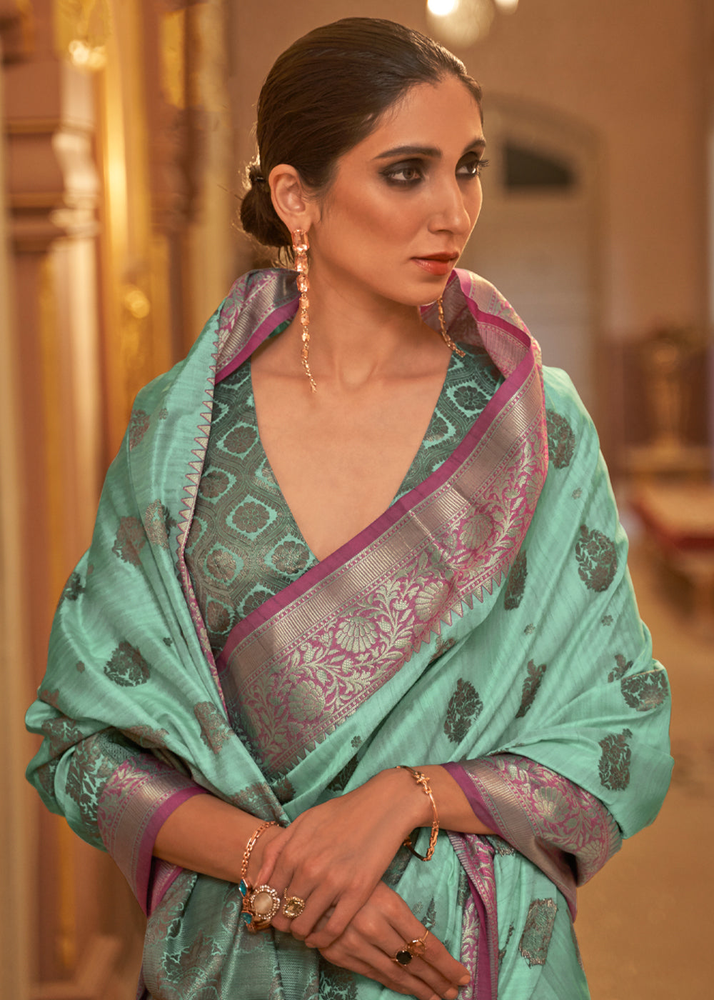 Buy MySilkLove Bay Leaf Green Zari Woven Banarasi Linen Saree Online