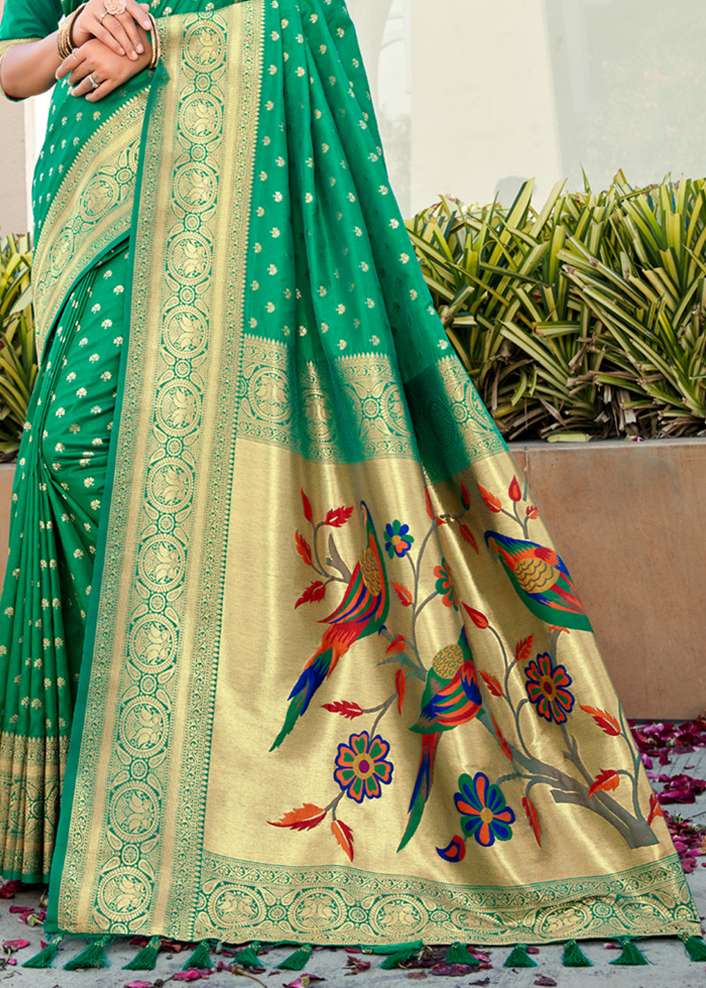 Buy MySilkLove Chateau Green Woven Paithani Silk Saree Online