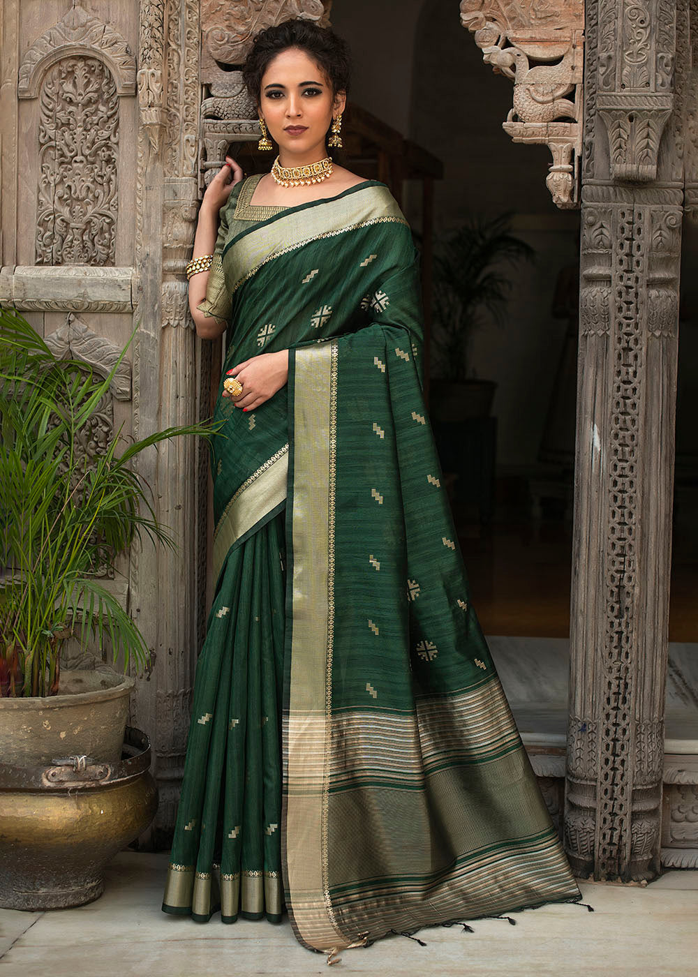 Buy MySilkLove Leather Green Zari Woven Tussar Silk Saree Online