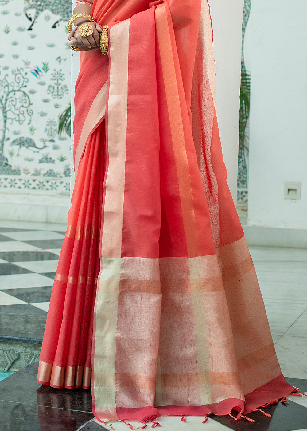 Buy MySilkLove Pearl Red Zari Woven Linen Saree Online