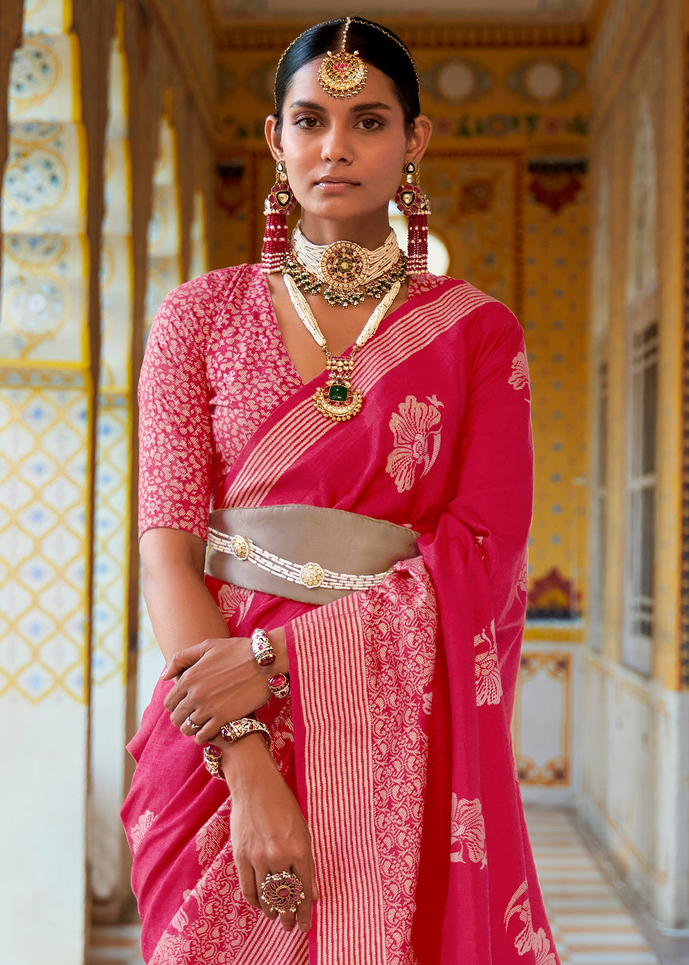 Buy MySilkLove Jelly Pink Zari Woven Banarasi Saree Online